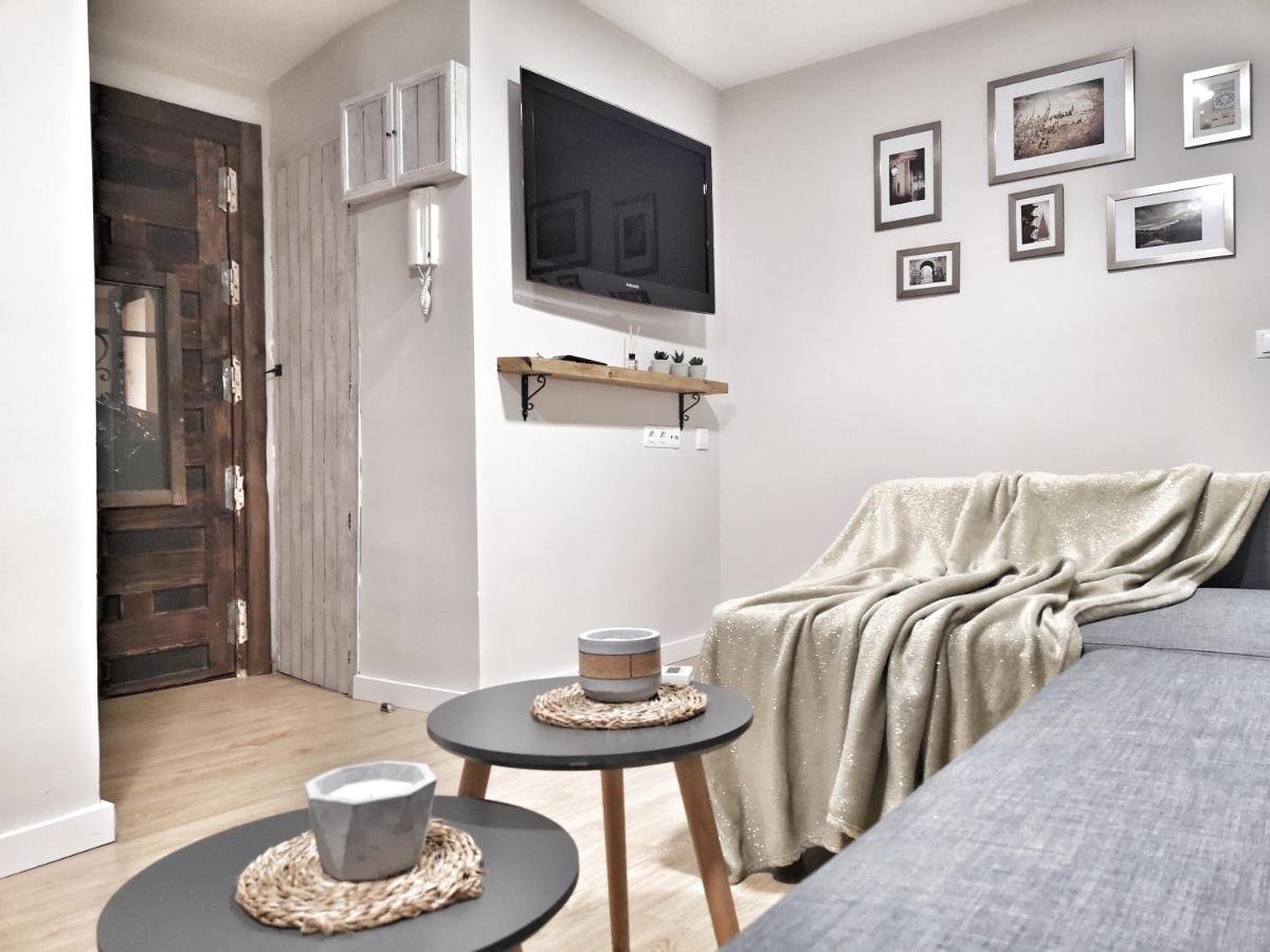 Apartamento Ilarcuris Con Patio Privado โตเลโด ภายนอก รูปภาพ