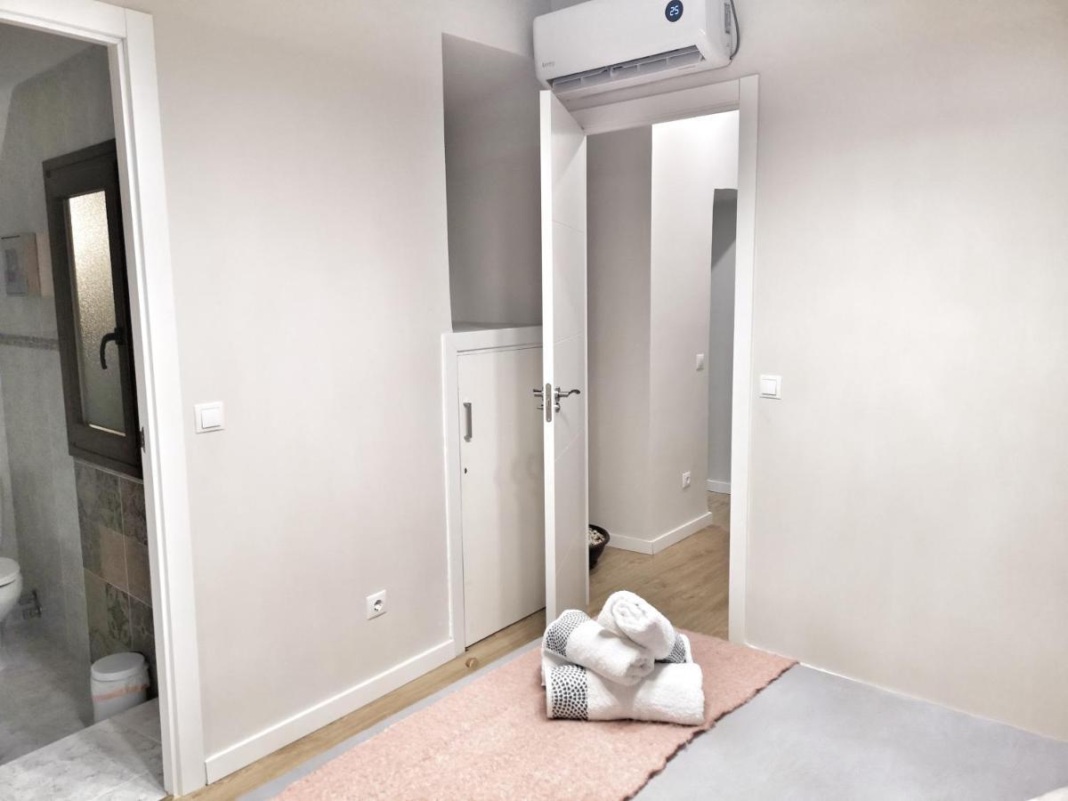 Apartamento Ilarcuris Con Patio Privado โตเลโด ภายนอก รูปภาพ